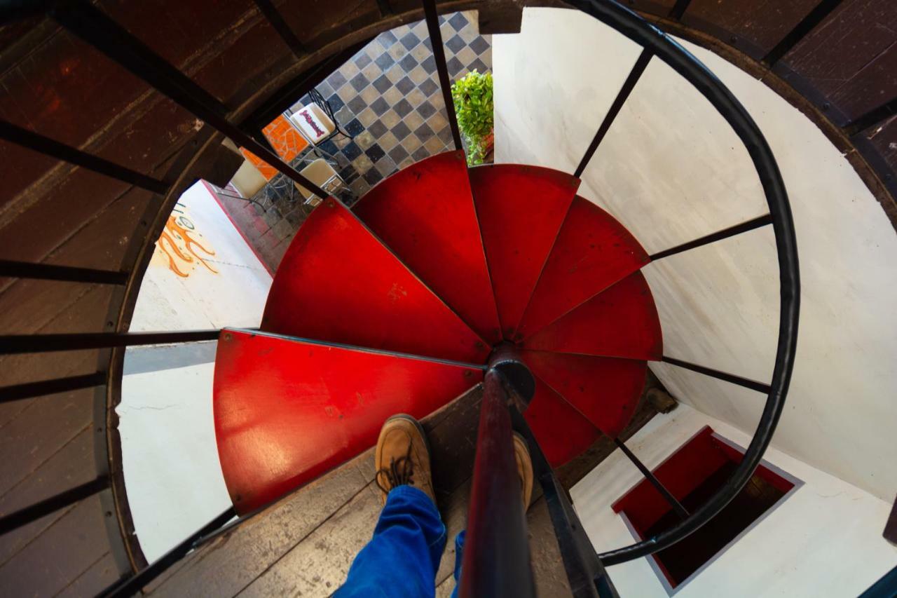 Hostal Lazybones Леон Экстерьер фото
